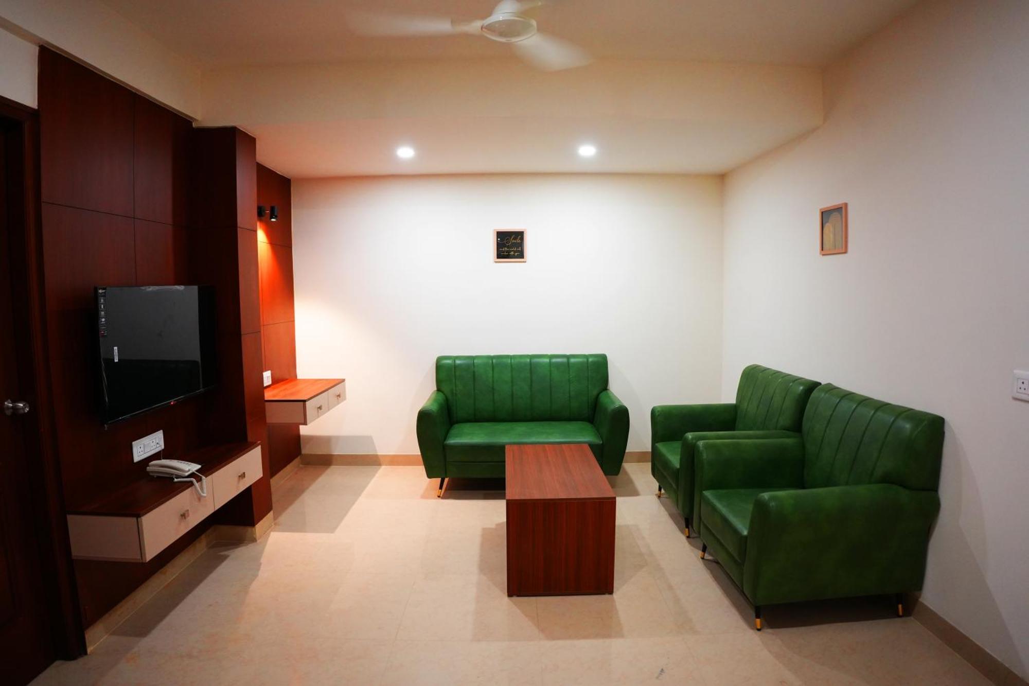 Ak Castle Suites Bangalore Eksteriør bilde