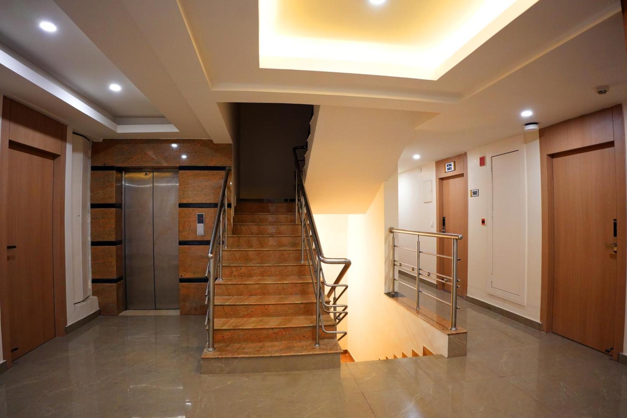 Ak Castle Suites Bangalore Eksteriør bilde